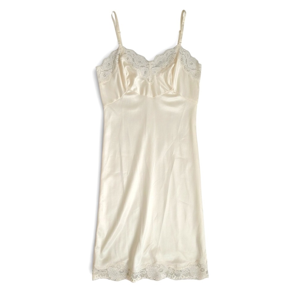 VTG VANITY FAIR Ivory FLORAL LACE TRIM Adjustable TAFREDDA NOISY Full Slip Sz 36